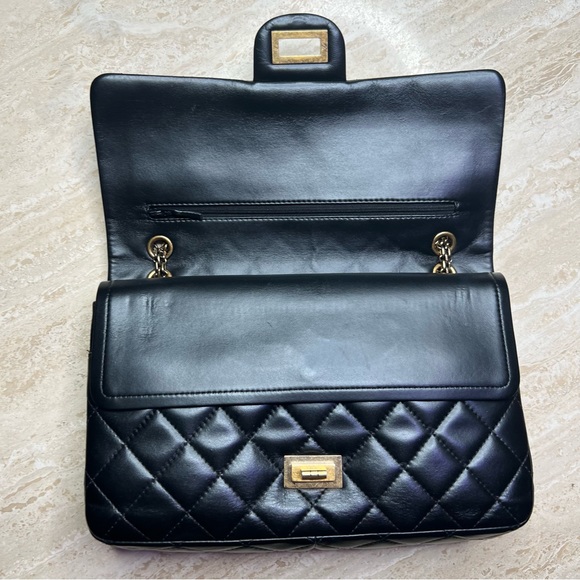 Chanel Reissue 226 Double Flap Bag (2009-2010) - Picture 3 of 8